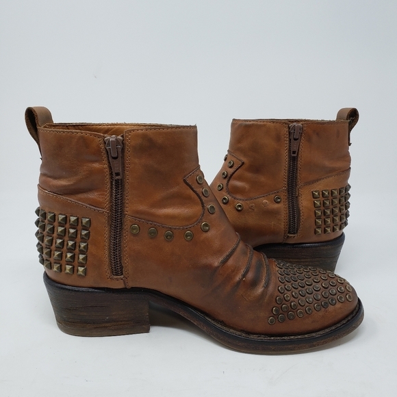 Steven By Steve Madden tan leather boots with brass rivets size 36 - Picture 11 of 13